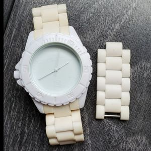 Phantom Kr3w White Watch K1231